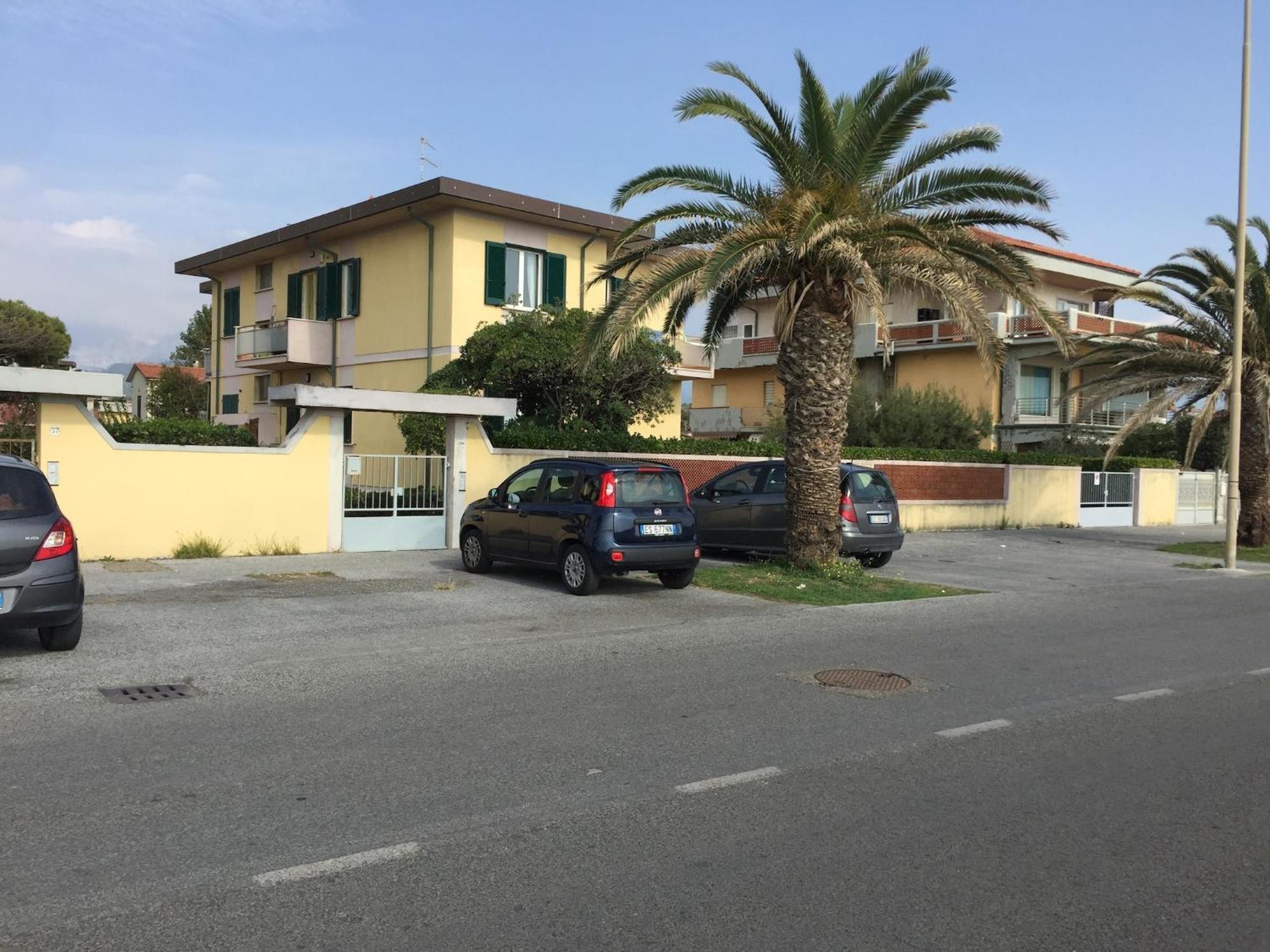 Amazing Holiday Home Near Pet Friendly Beach Carrara Exterior photo